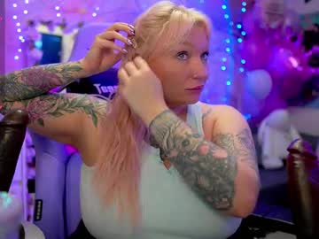 Blackedbarbie Chaturbate stream image from June 22, 2025