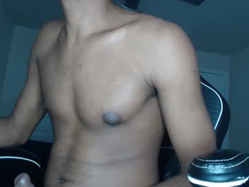 Chrisvacherx Chaturbate stream image from June 22, 2025