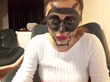 Emilly_More Chaturbate stream image from June 22, 2025