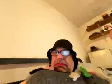 Pimpmeouttostrangers Chaturbate stream image from June 23, 2025