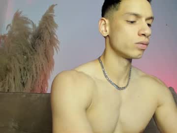 Benjamin_Evans Chaturbate stream image from June 23, 2025