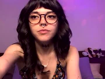 Faerienugs Chaturbate stream image from June 23, 2025