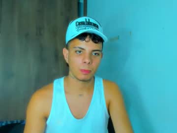 Yimar_Playful Chaturbate stream image from June 23, 2025