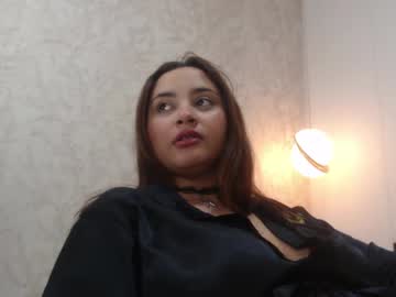 Graceblu Chaturbate stream image from June 23, 2025