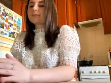 Maureenhellums Chaturbate stream image from June 23, 2025