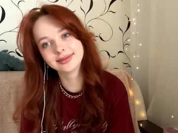 Easterfarlow Chaturbate stream image from June 23, 2025