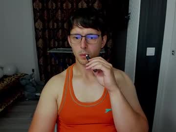 Sexxymuscles4u Chaturbate stream image from June 23, 2025