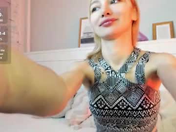 Dilana_Divine Chaturbate stream image from June 23, 2025