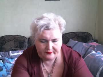 Lanacat555 Chaturbate stream image from June 23, 2025