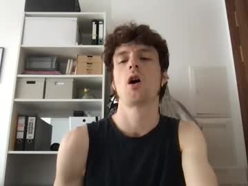 Mindly Chaturbate stream image from June 23, 2025