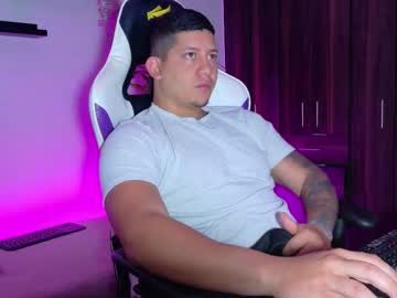 _Robertobaggio Chaturbate stream image from June 23, 2025