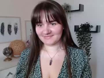 Julie_Extasy Chaturbate stream image from June 23, 2025
