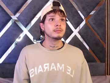 Aaron_Blink1 Chaturbate stream image from June 23, 2025