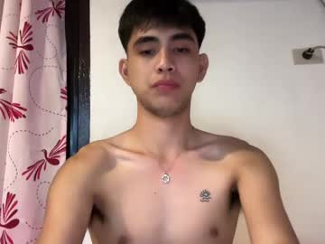 Callmehairyx Chaturbate stream image from June 23, 2025