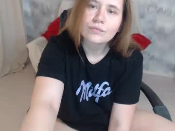 Adelinalawson Chaturbate stream image from June 23, 2025