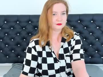 Laraflirt Chaturbate stream image from June 23, 2025