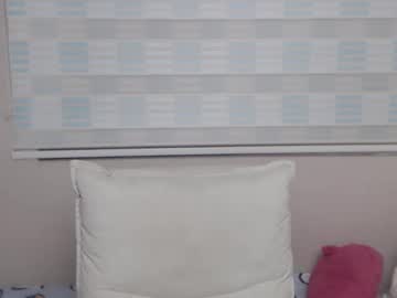 Charlottelin Chaturbate stream image from June 23, 2025