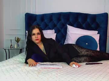 Naomishannon Chaturbate stream image from June 23, 2025