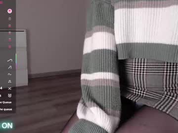 Noelleneptune Chaturbate stream image from June 23, 2025