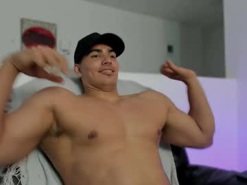 Jamesgraay Chaturbate stream image from June 23, 2025