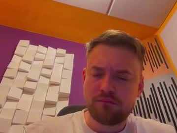 Oscarsavage Chaturbate stream image from June 23, 2025