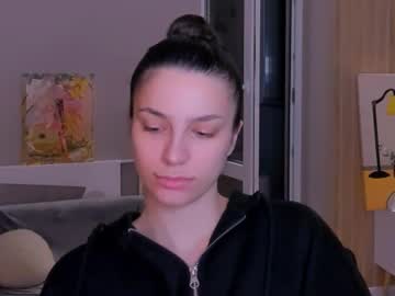 Whoislulu Chaturbate stream image from June 23, 2025