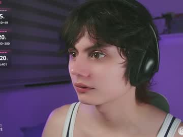 Lyodass Chaturbate stream image from June 24, 2025
