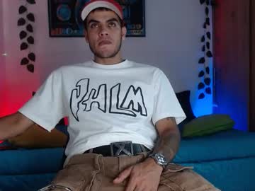 Riancum Chaturbate stream image from June 24, 2025