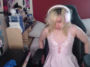 Alicebambolats Chaturbate stream image from June 24, 2025