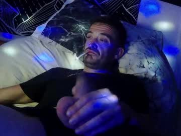 Stonedstroke Chaturbate stream image from June 24, 2025
