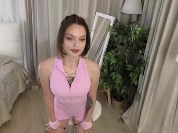 Elliepinky Chaturbate stream image from June 24, 2025