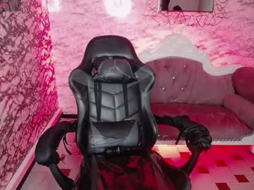 Ninalush_V Chaturbate stream image from June 24, 2025