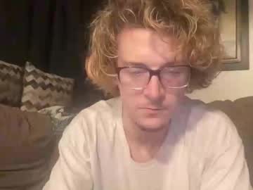 Pebblesindogs Chaturbate stream image from June 24, 2025