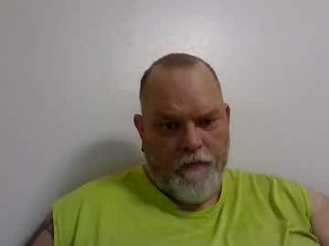 Chubbyluvr42 Chaturbate stream image from June 24, 2025