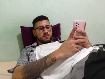 Inzack Chaturbate stream image from June 24, 2025
