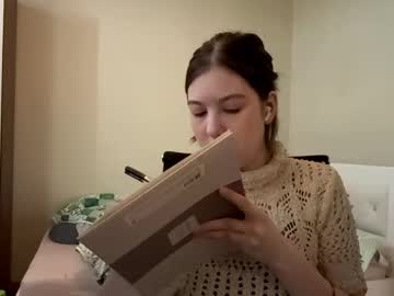 Guineverefort Chaturbate stream image from June 24, 2025