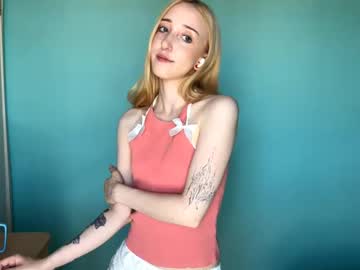Daphne_Dreams Chaturbate stream image from June 24, 2025