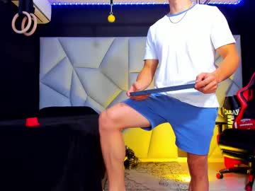 Aydenmillerdom Chaturbate stream image from June 24, 2025