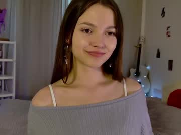 Charming_Bliss Chaturbate stream image from June 24, 2025