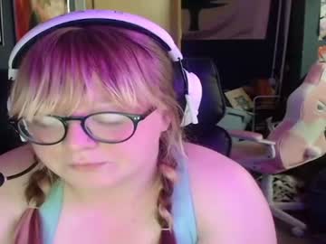 Heatandhoneyy Chaturbate stream image from June 24, 2025