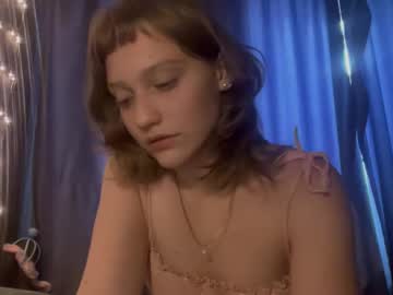 Angelpoly Chaturbate stream image from June 24, 2025