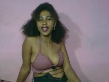 Bavianona Chaturbate stream image from June 24, 2025