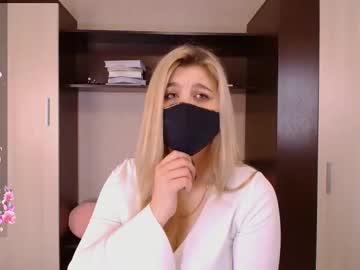 Lushlurk Chaturbate stream image from June 24, 2025