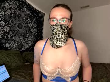 Avafoxoffical Chaturbate stream image from June 24, 2025