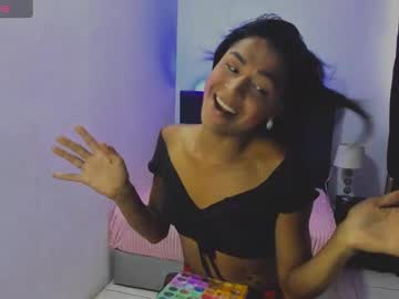 Issa_Kitty Chaturbate stream image from June 24, 2025