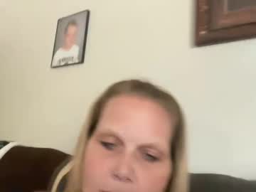 Manhoe_Cumdumpster Chaturbate stream image from June 24, 2025