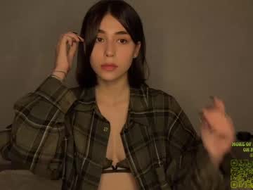 Shygaze Chaturbate stream image from June 24, 2025
