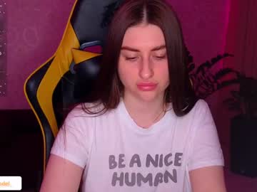 Elinkalove Chaturbate stream image from June 24, 2025