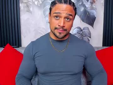Mike_Estevess Chaturbate stream image from June 24, 2025