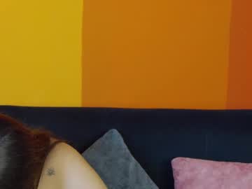 Zoee_Moretti Chaturbate stream image from June 24, 2025